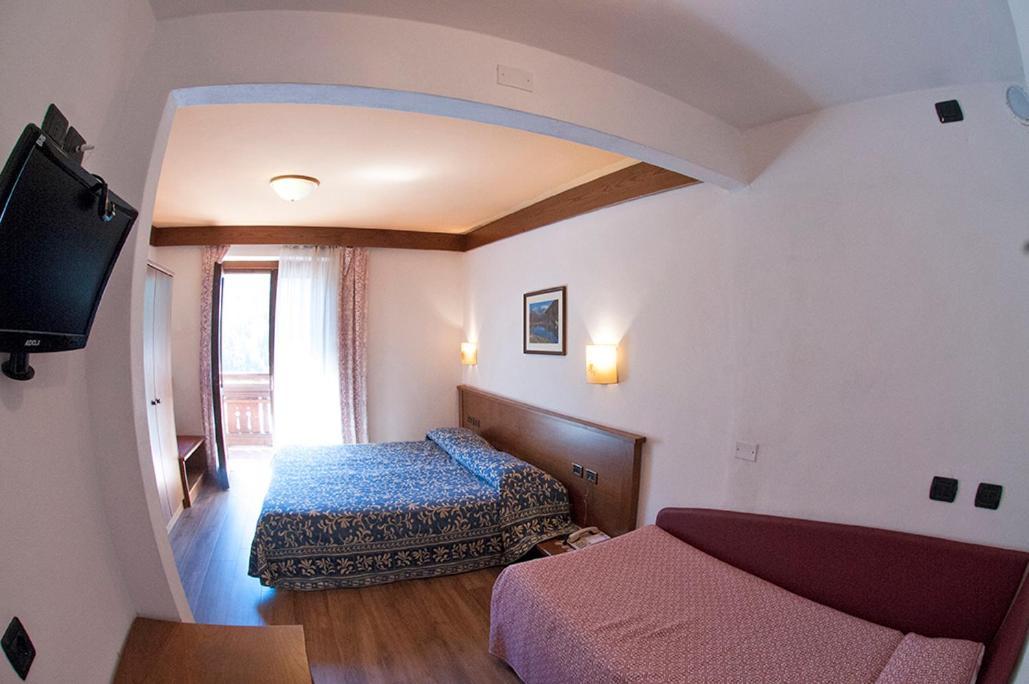Hotel Carlone 브레구초 외부 사진