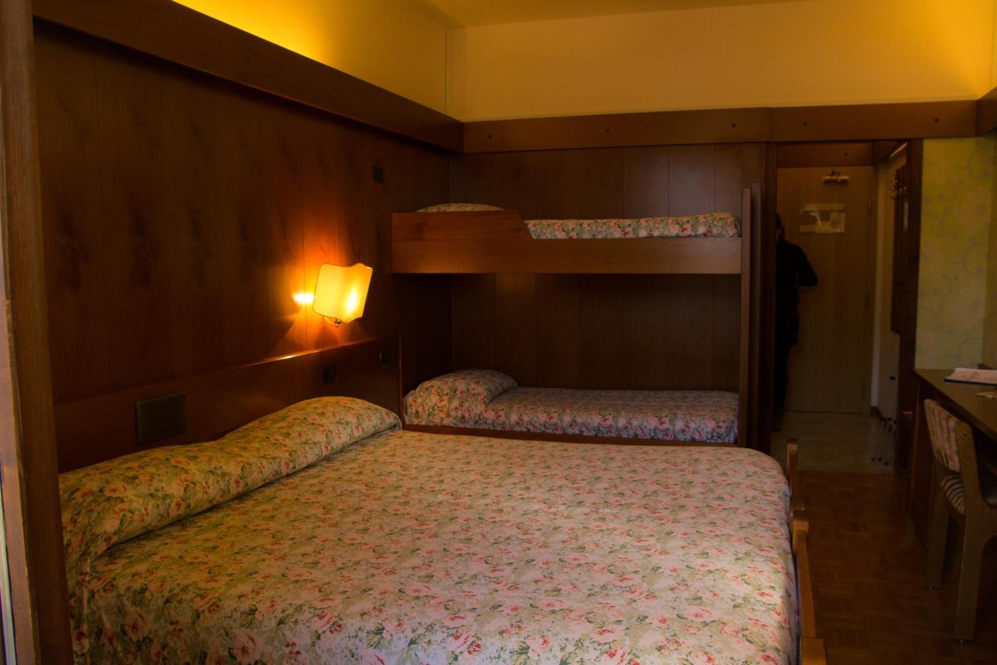 Hotel Carlone 브레구초 객실 사진